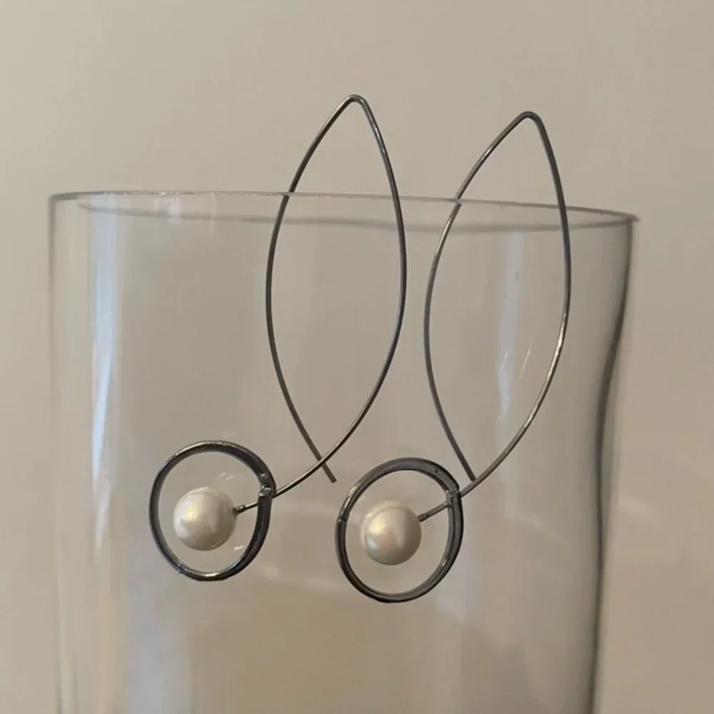 Nicha Silver Round Pearl Earrings - Picture 3 of 4